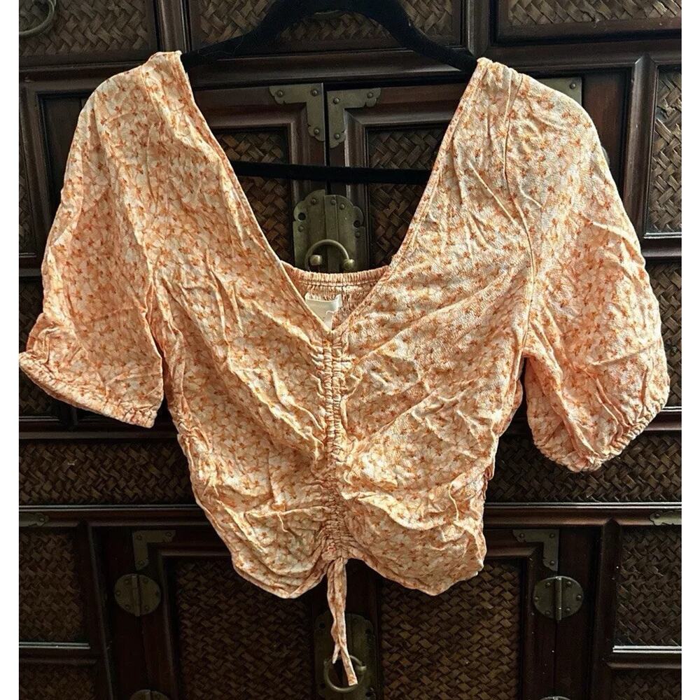 H&M Women’s Orange Cinched Floral Crop Top Blouse Elastic Back V Neck Size M